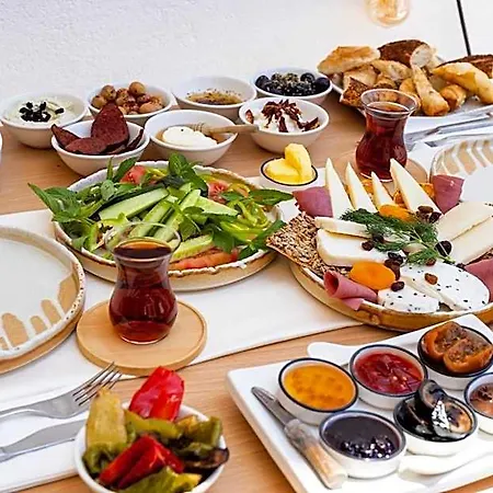 Boii Rest & Breakfast Hotel *